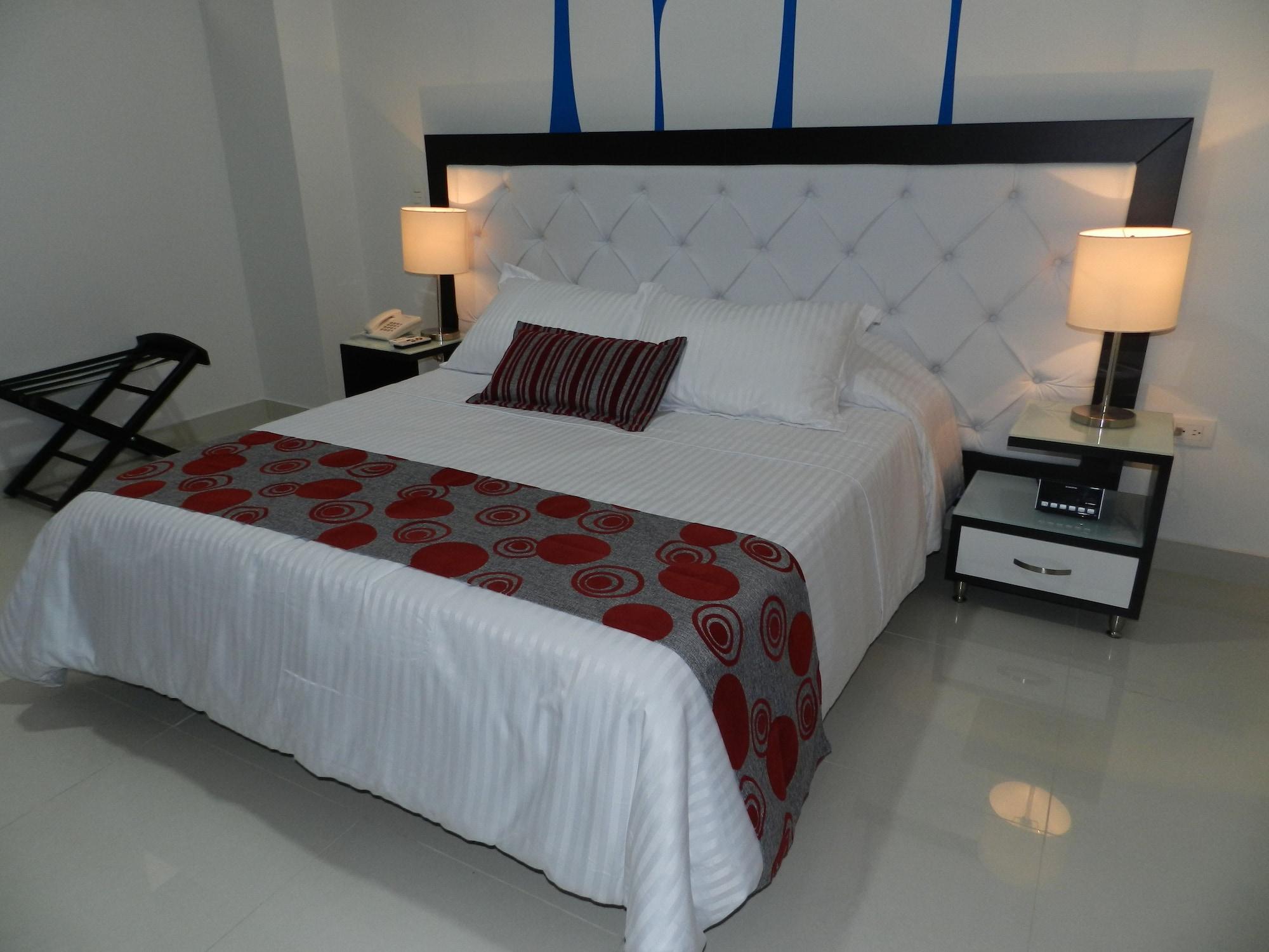 Hotel Bolivariana Plaza Медельин Экстерьер фото